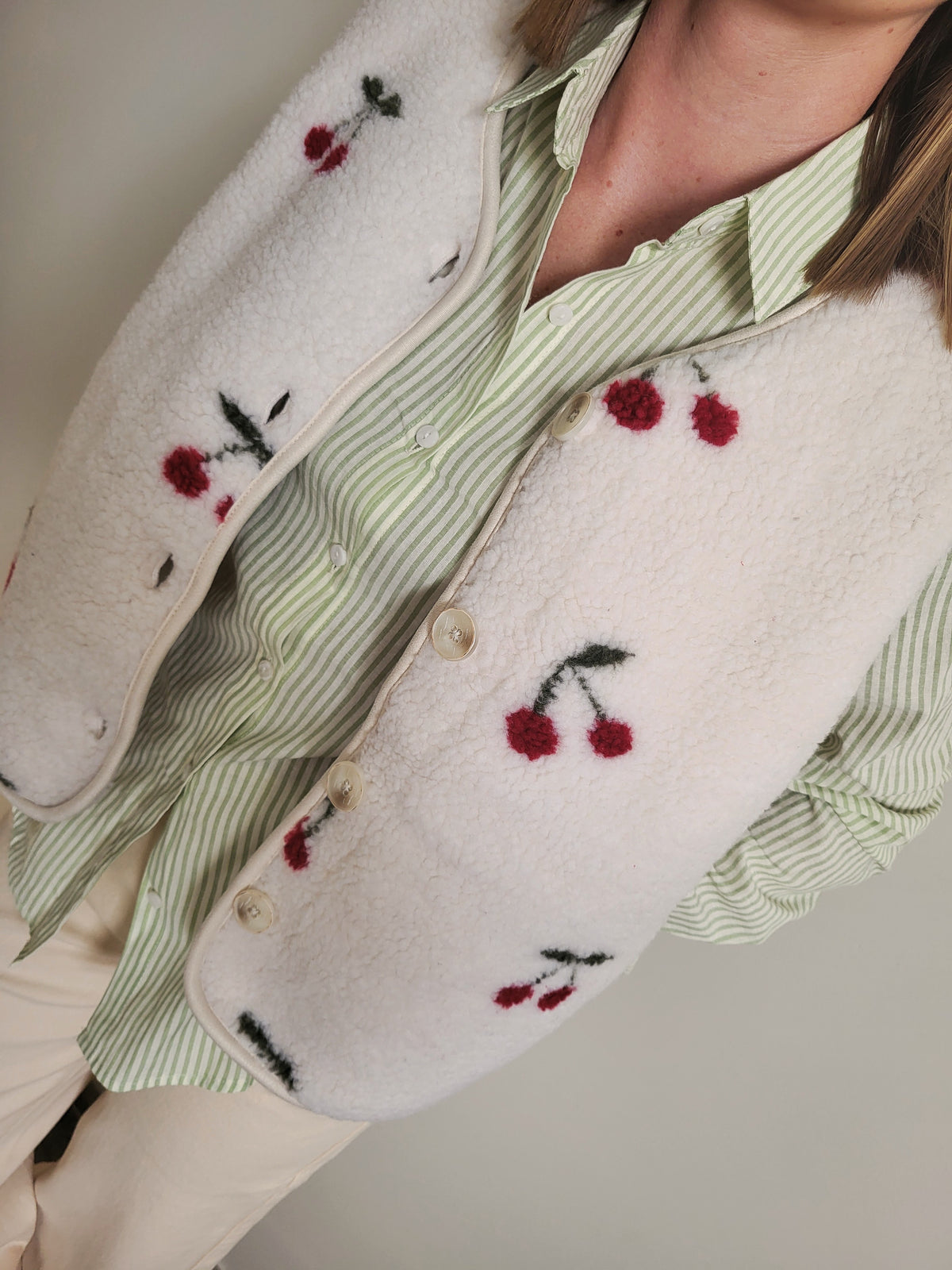 Veste sans manche cerise